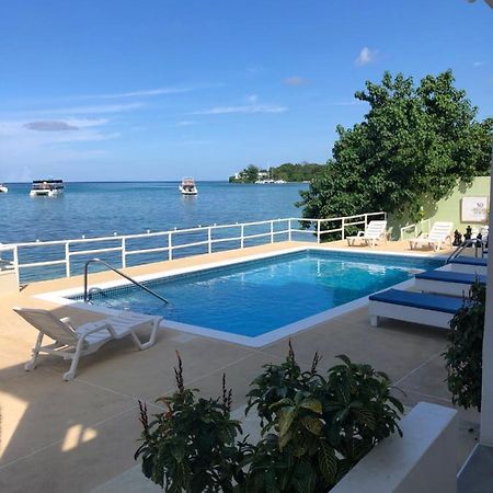 Ocean Palms Hotel Ocho Rios Exterior foto