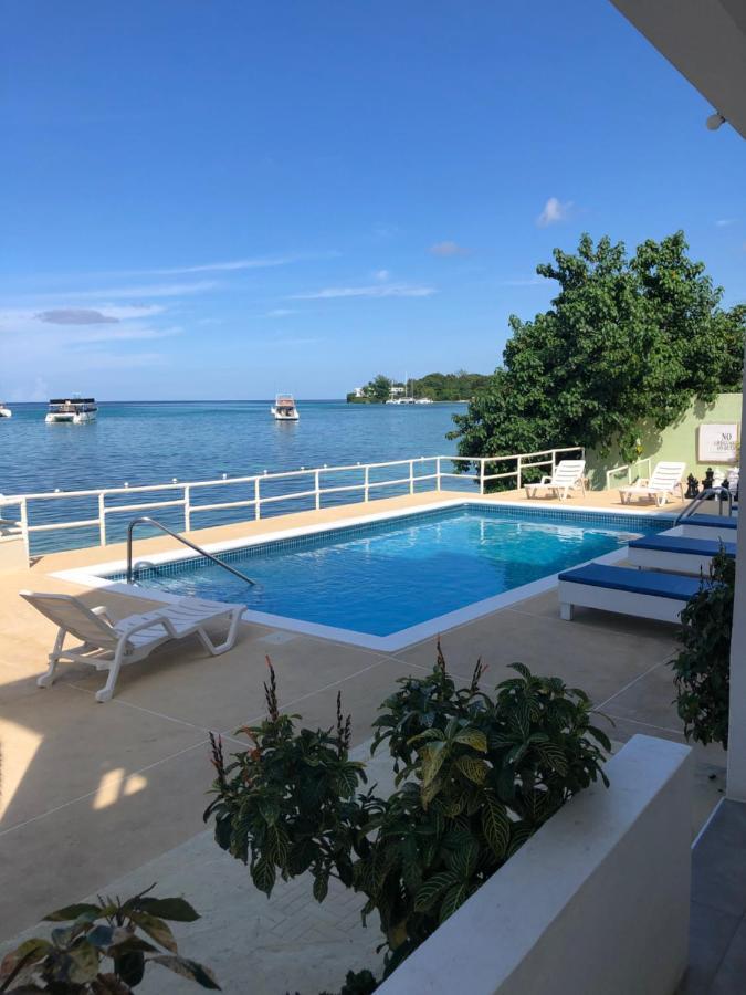 Ocean Palms Hotel Ocho Rios Exterior foto