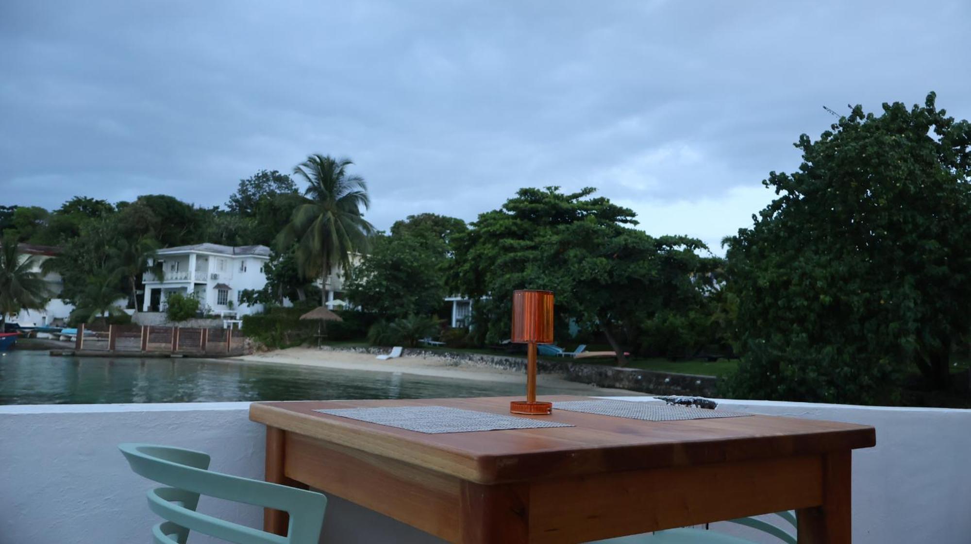 Ocean Palms Hotel Ocho Rios Exterior foto
