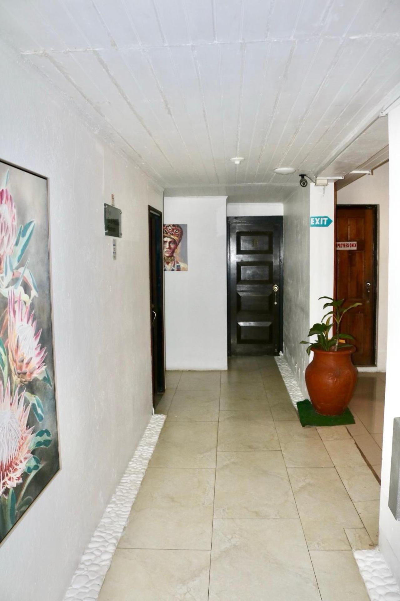 Ocean Palms Hotel Ocho Rios Exterior foto