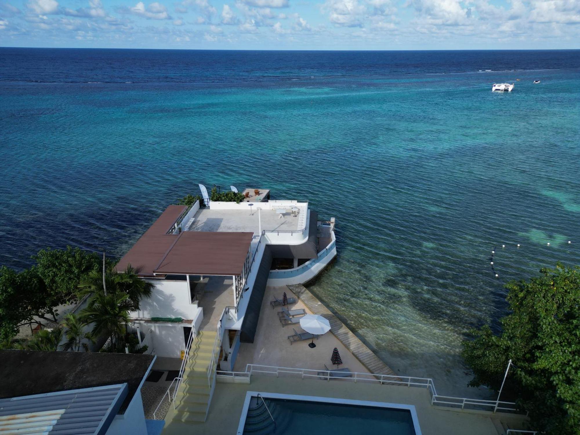 Ocean Palms Hotel Ocho Rios Exterior foto